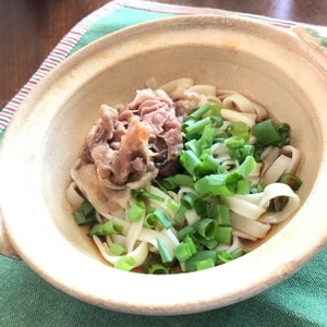 生姜焼の鍋焼きうどん